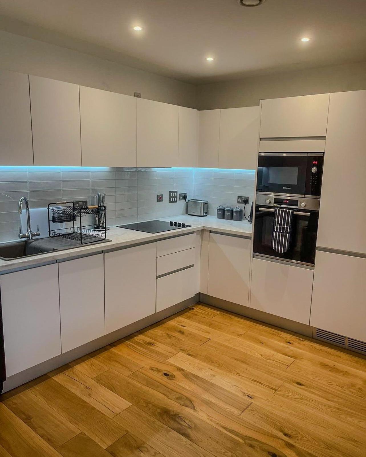 Elmardi - Centre 2 Bedroom Apartment *